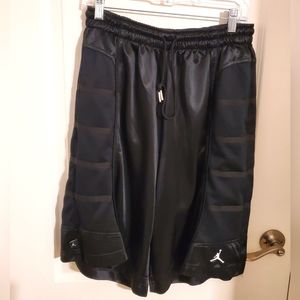 NIKE AIR JORDAN XI RETRO 11 SPACE JAM SHORTS BLACK SIZE LARGE